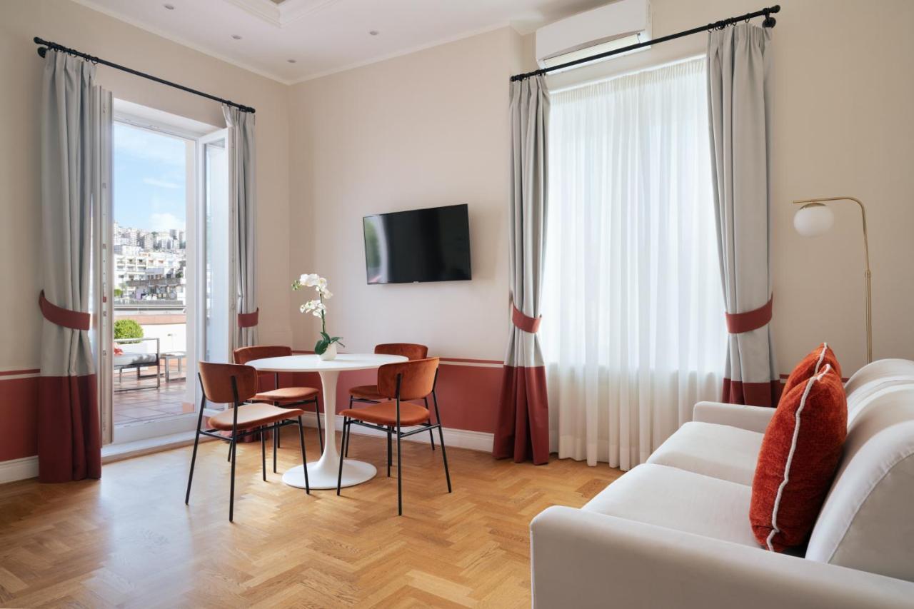 Caracciolo 13 Rooftop & Suites Naples Exterior photo