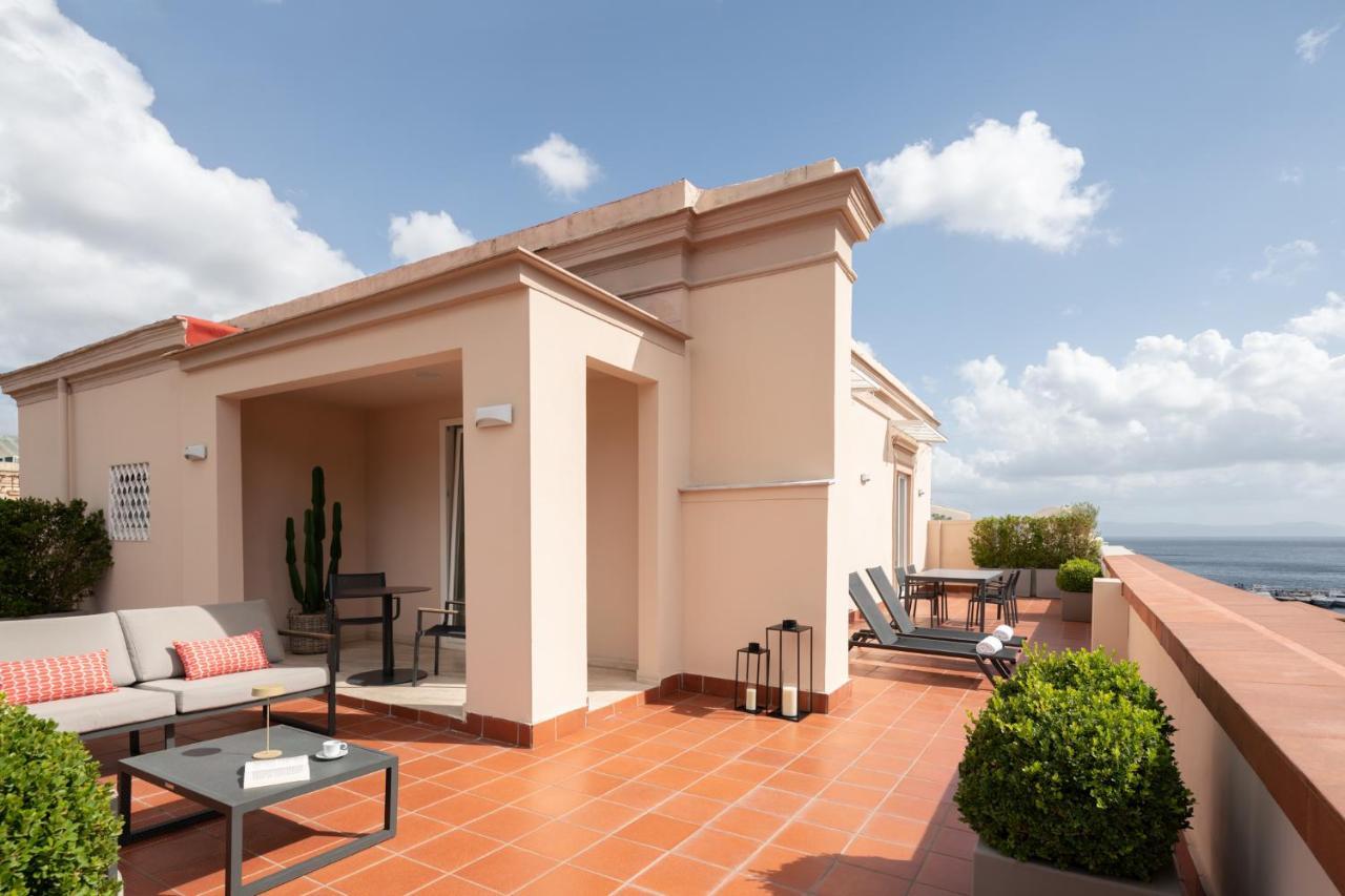 Caracciolo 13 Rooftop & Suites Naples Exterior photo
