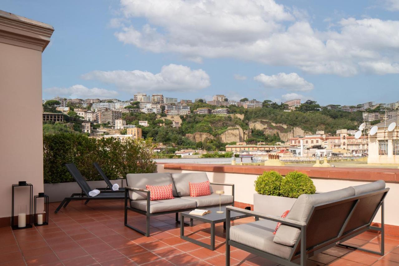 Caracciolo 13 Rooftop & Suites Naples Exterior photo