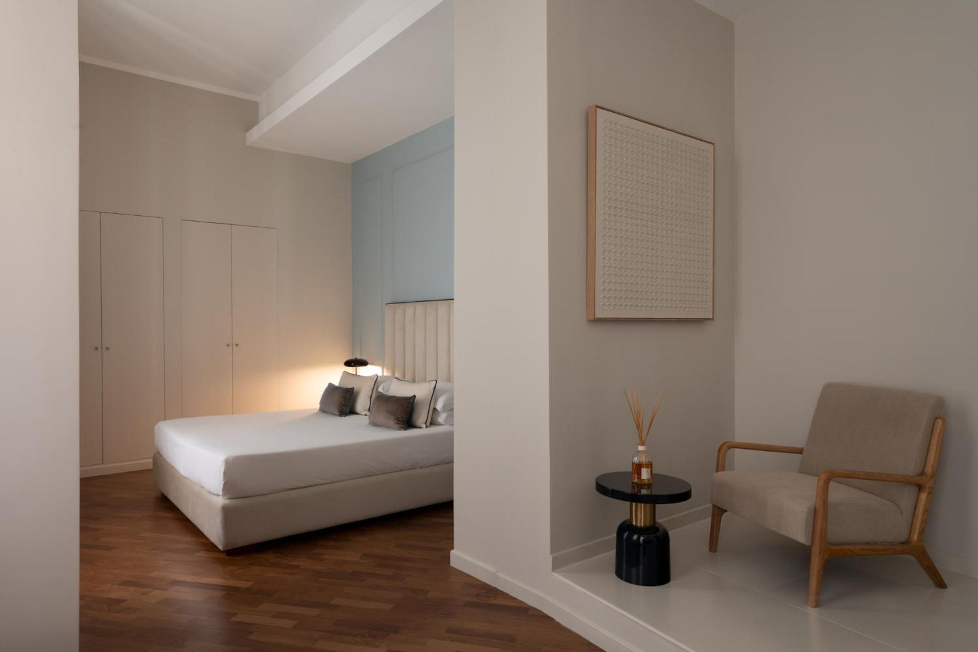 Caracciolo 13 Rooftop & Suites Naples Exterior photo